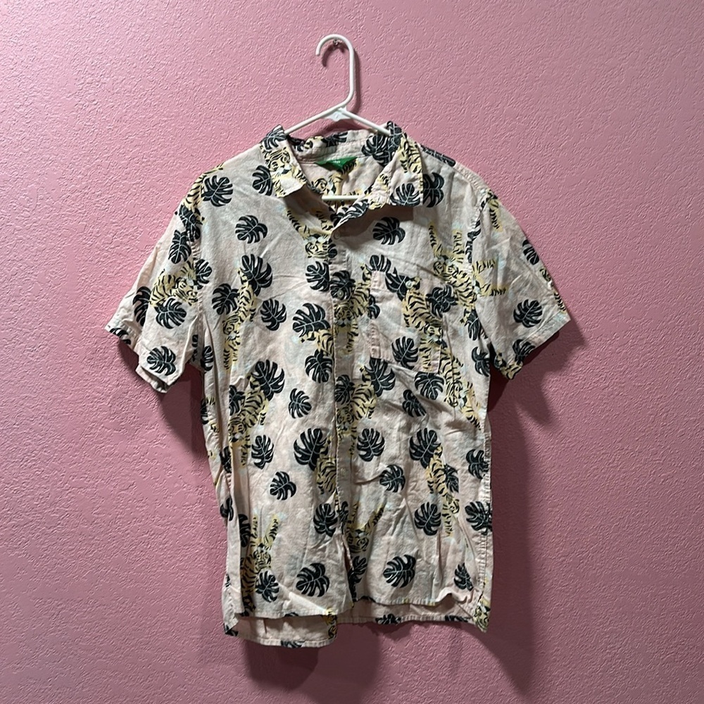DIP Men’s Pink Button Down Hawaiian Shirt Size L Tropical Summer Vacay NC0014